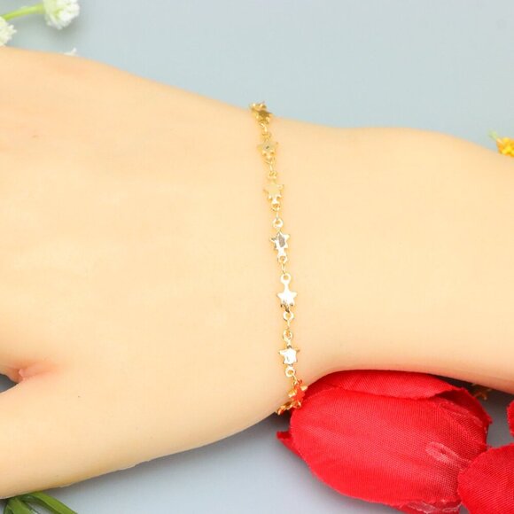 "Elegant & Trendy Bracelet, A Perfect Gift for Women, Thoughtful, EVCH1656 - Picture 1 of 10